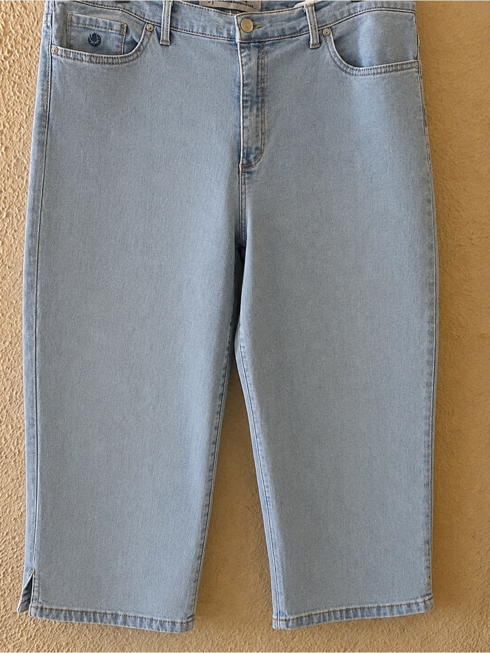 Gloria Vanderbilt Light Blue Denim Cropped Capri Jeans